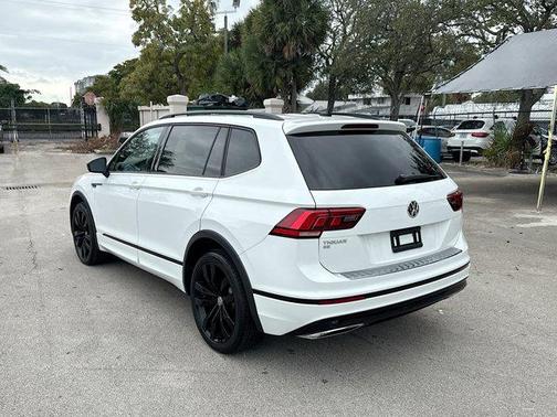 2020 Volkswagen Tiguan 2.0T SE R-Line Black