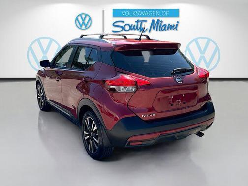 2019 Nissan Kicks SR