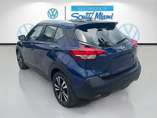 Blue 2019 Nissan Kicks S