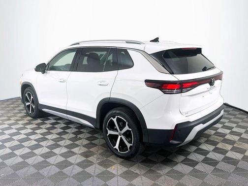 2025 Volkswagen Tiguan 2.0T SE