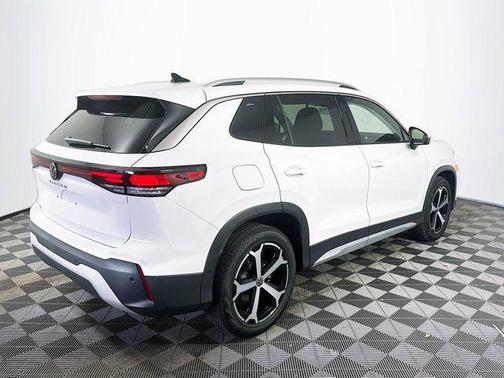 2025 Volkswagen Tiguan 2.0T SE