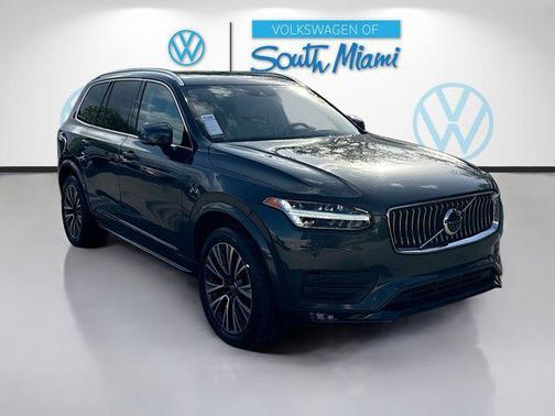 2021 Volvo XC90 T6 Momentum