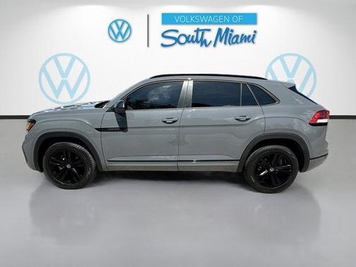 Pure Gray 2023 Volkswagen Atlas Cross Sport 2.0T SEL