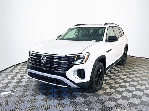 2025 Volkswagen Atlas 2.0T Peak Edition