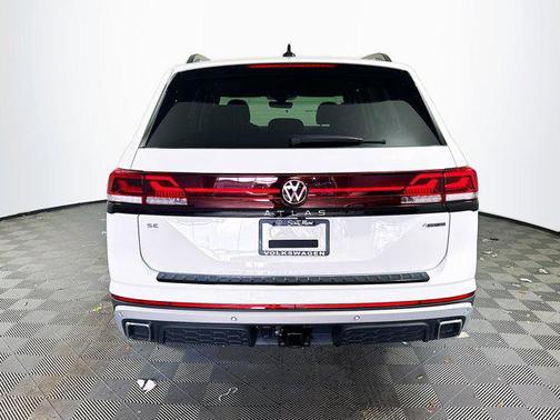2025 Volkswagen Atlas 2.0T Peak Edition