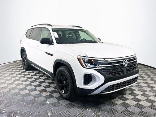 2025 Volkswagen Atlas 2.0T Peak Edition