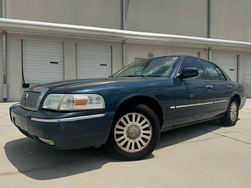2007 Mercury Grand Marquis 4dr Sedan LS
