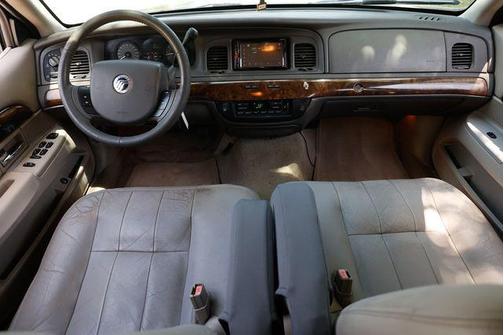 2007 Mercury Grand Marquis 4dr Sedan LS
