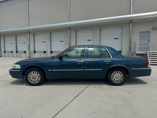2007 Mercury Grand Marquis 4dr Sedan LS