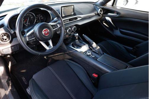 2017 FIAT 124 Spider Base