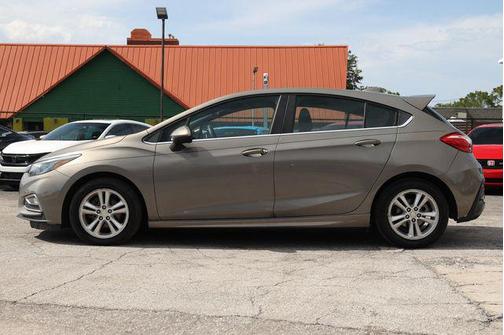 Nightfall Gray Metallic 2017 Chevrolet Cruze LT