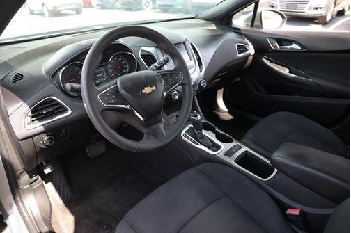 Nightfall Gray Metallic 2017 Chevrolet Cruze LT