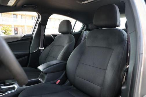 Nightfall Gray Metallic 2017 Chevrolet Cruze LT