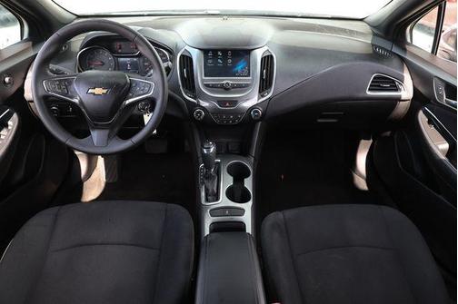 Nightfall Gray Metallic 2017 Chevrolet Cruze LT