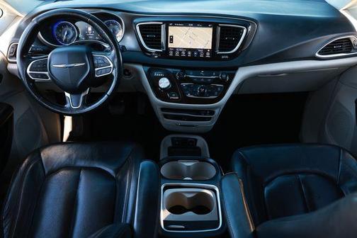 Bright White Clearcoat 2020 Chrysler Pacifica Touring-L Plus