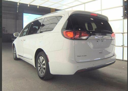 2020 Chrysler Pacifica Touring-L Plus