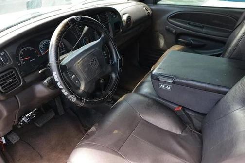 Bright White 2001 Dodge Ram 3500 Quad Cab DRW