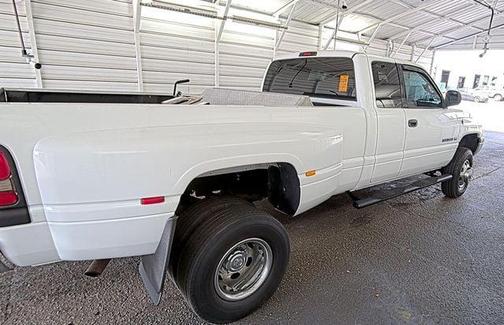 Bright White 2001 Dodge Ram 3500 Quad Cab DRW
