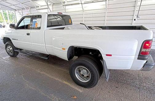 Bright White 2001 Dodge Ram 3500 Quad Cab DRW