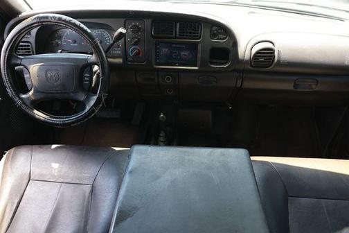 Bright White 2001 Dodge Ram 3500 Quad Cab DRW