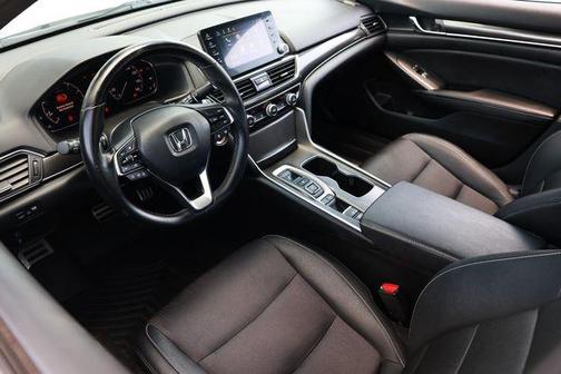 Platinum White Pearl 2019 Honda Accord Sport 2.0T