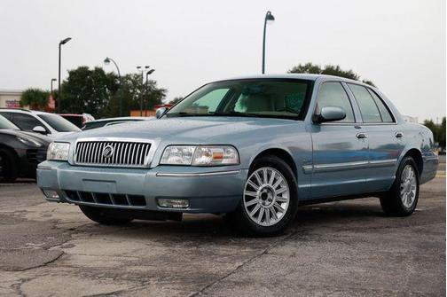 2011 Mercury Grand Marquis 4dr Sedan LS