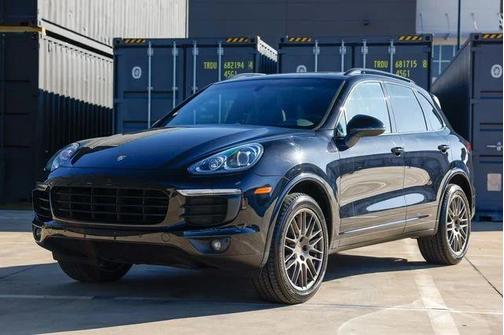 2018 Porsche Cayenne Platinum Edition