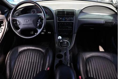 2001 Ford Mustang GT