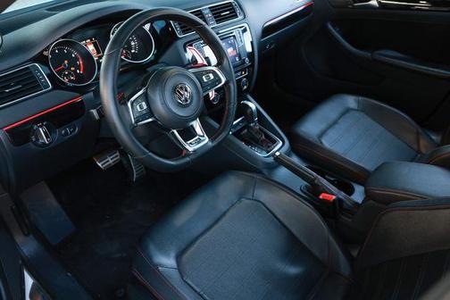 2016 Volkswagen Jetta 2.0T GLI SE