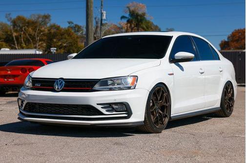 2016 Volkswagen Jetta 2.0T GLI SE