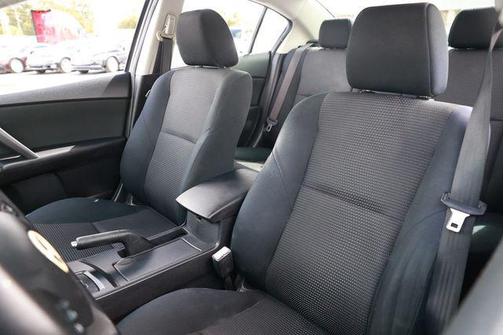 2012 Mazda Mazda3 i Sport