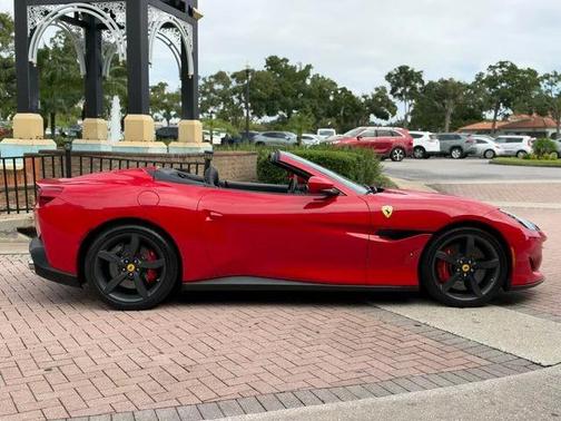 Rosso Corsa 2019 Ferrari Portofino Base