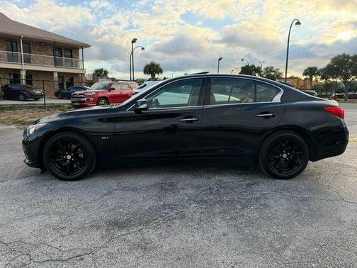 2017 INFINITI Q50 3.0t Signature Edition