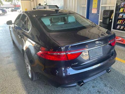 2017 Jaguar XF 35t Prestige
