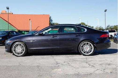 2017 Jaguar XF 35t Prestige
