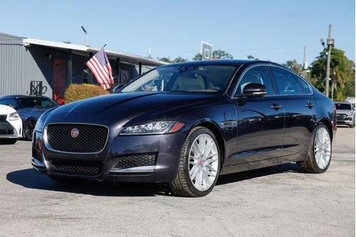 2017 Jaguar XF 35t Prestige