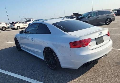 Ibis White 2015 Audi RS 5 4.2