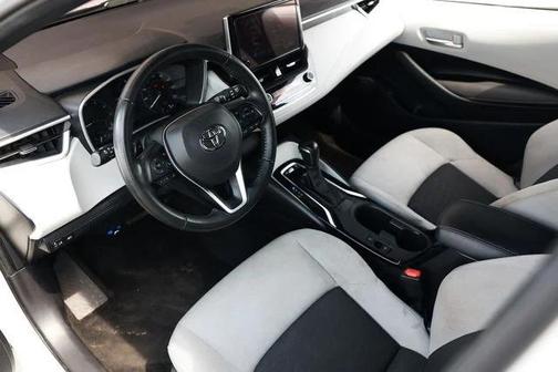 Ice Cap 2024 Toyota Corolla SE