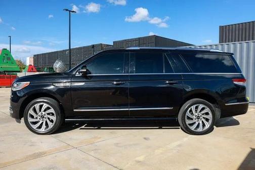 2023 Lincoln Navigator Reserve