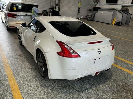 Pearl White 2014 Nissan 370Z Touring
