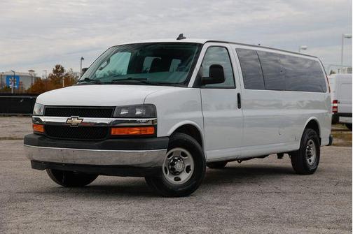 2018 Chevrolet Express 3500 LT