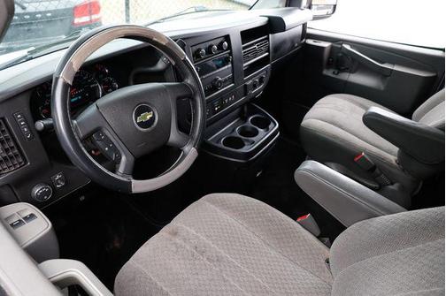 2018 Chevrolet Express 3500 LT