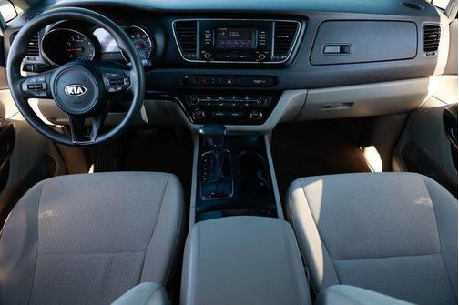 2018 Kia Sedona L