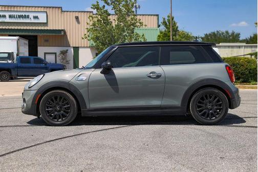 2017 MINI Hardtop Cooper