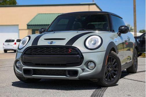 2017 MINI Hardtop Cooper