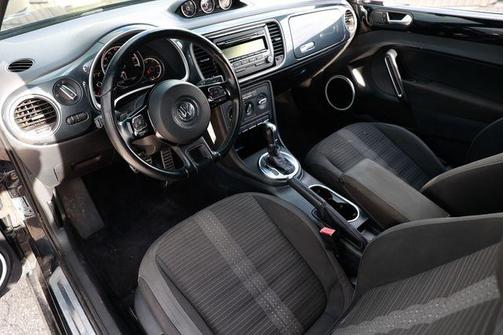 2014 Volkswagen Beetle DSG 2.0T R-Line