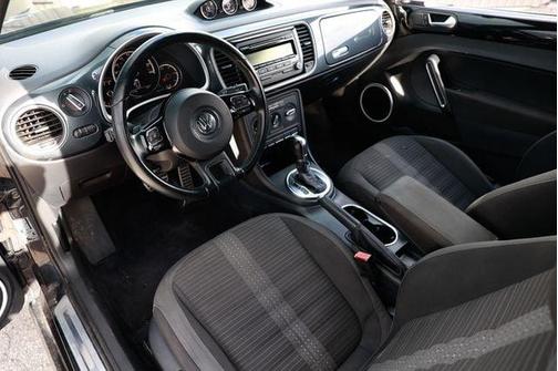 2014 Volkswagen Beetle DSG 2.0T R-Line