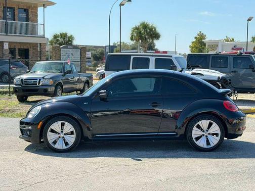 2014 Volkswagen Beetle DSG 2.0T R-Line