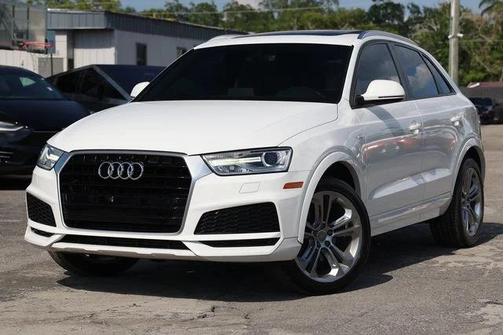 Cortina White 2018 Audi Q3 2.0T Premium