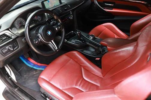 Alpine White 2015 BMW M4 Base